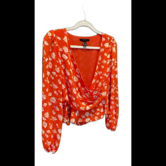 Forever 21 Blouse Size Small Top Red Floral Flowy Feminine Faux Wrap Top Stylish - Picture 4 of 11